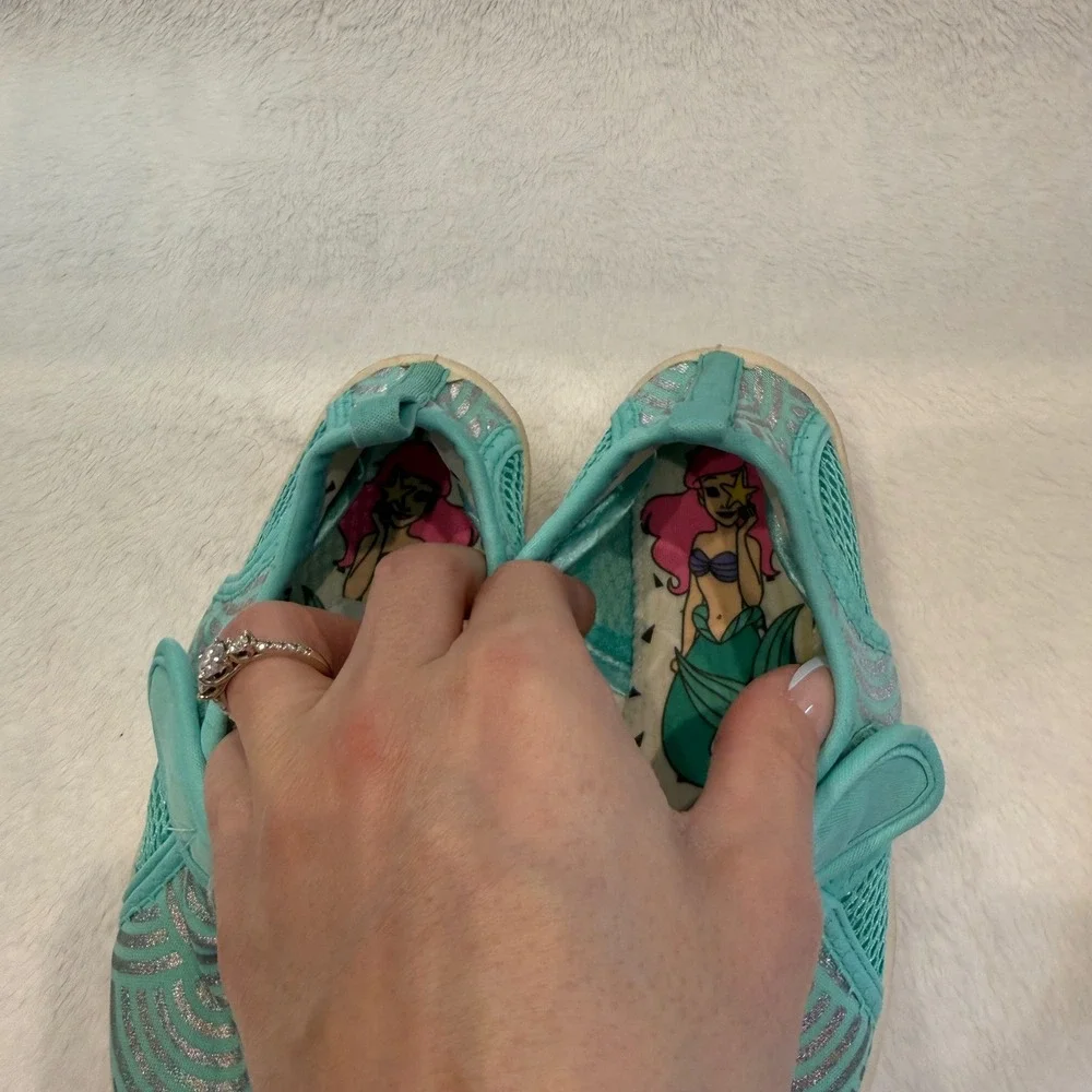 Disney‎ Ariel Little Mermaid Teal Silver Scale Mesh Water Shoes Kids Size 10